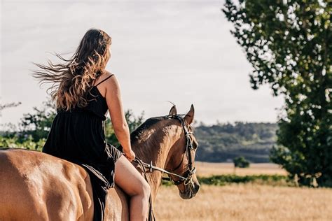 mulher.com cavala|Mais de 100.000 imagens grátis de Mulher Cavalo e Cavalo.